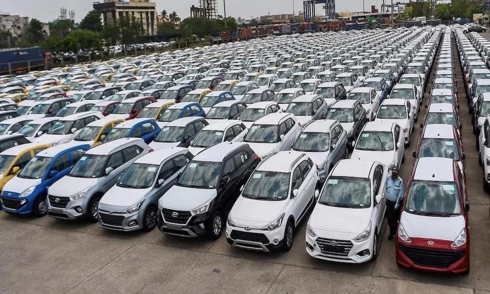 Παραλύει η παγκόσμια αγορά αυτοκινήτου - Ποια χώρα σημείωσε 0 πωλήσεις